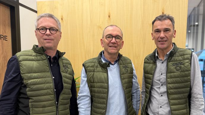 « On est axé filières, et on doit le rester », met en avant Franck Bluteau, président délégué (à g.), au côté de Jérôme Calleau, président, et Olivier Joreau, directeur général de Cavac.