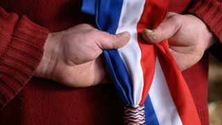 À la demande des maires de France, les députés ont voté une loi pour revaloriser l'engagement de l'élu local.