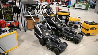 Une partie de l'offre commercialisée par Francepower sous la marque Suntek.