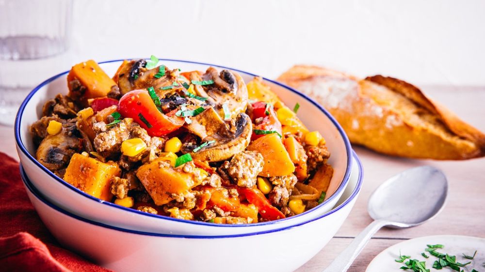 Poêlée de steak haché patate douce et champignons