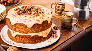 Gâteau aux noix et café.
