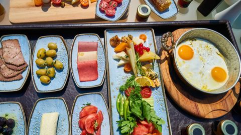 Certains aliments permettent d’abaisser le taux de cholestérol, tandis que d’autres le font grimper.