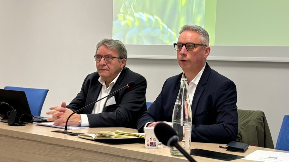 François Macé HCCA et Antoine Hacard La Coopération Agricole Métiers du Grain le 6 février à Paris.