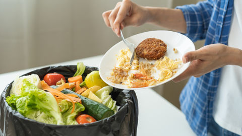 10,5 % des aliments consommés sont jetés à la poubelle chaque année en France.