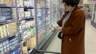 Deux filières ont particulièrement tiré la sonnette d’alarme : les produits laitiers et la charcuterie.