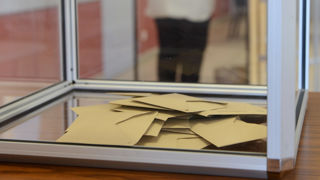 « Pus d’un tiers des agricultrices ont choisi une liste de gauche (35 %) contre presque moitié moins pour les agriculteurs » aux élections européennes.