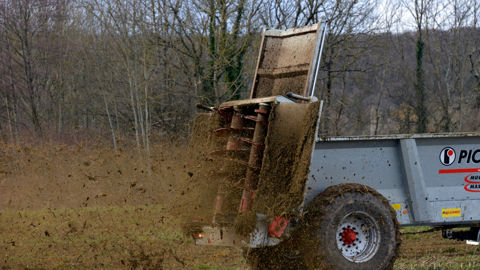 Les effluents d'élevage sont la première source de matières fertilisantes disponible, représentant 97 % du gisement utilisable en bio.