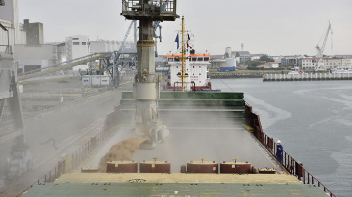 Que ce soit à Chicago ou à Paris, les cours des céréales font le yoyo au gré des évolutions du pétrole.