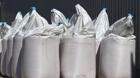 Le gouvernement a préparé un décret et un arrêté pour abaisser progressivement les teneurs maximales de cadmium dans les engrais phosphatés.