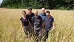 Les associés et le salarié du Gaec des Jonquilles en Vendée. Julien Guéneau (deu