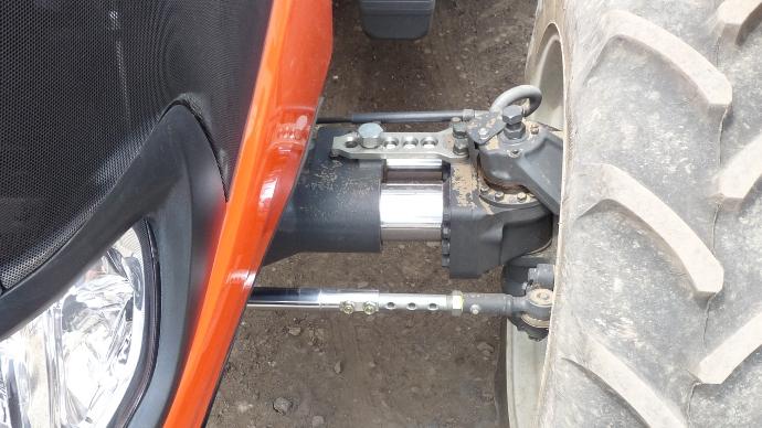 Tracteur Kubota à voie variable hydraulique