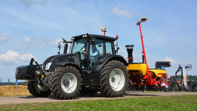 Le N103 se dote du moteur 4 cylindres de son grand frère N113.