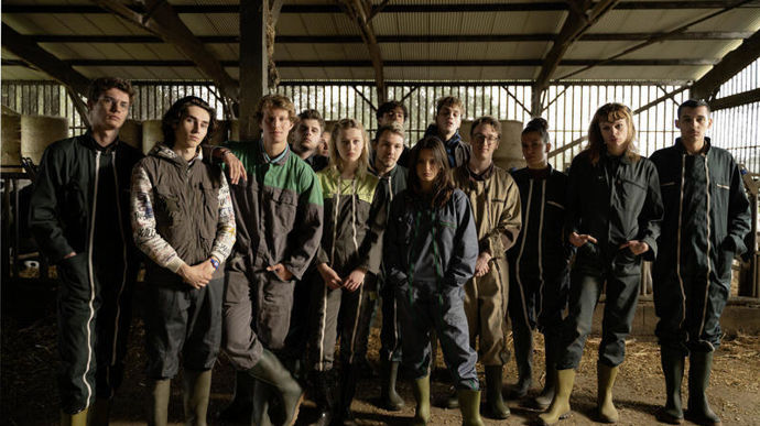 Les scènes purement agricoles ont été particulièrement travaillées avec des agriculteurs pour être réalistes. C'est réussi.