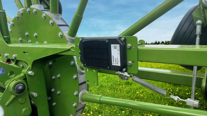 Krone France est récompensé d’une étoile pour Krone SmartConnect Solar, un boitier de télémétrie autonome et compatible avec toutes les marques de matériels agricoles. Sans intervention du chauffeur, l’outil s’active dès qu’une vibration ou un mouvement est détecté et enregistre alors la position exacte, la surface de travail et le temps de travail du matériel ainsi que le nombre de chargements d’une machine.