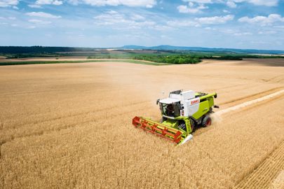 Moissonneuses-batteuses CLAAS Lexion 630