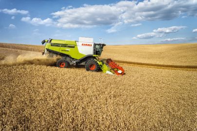 Moissonneuses-batteuses CLAAS Lexion 760
