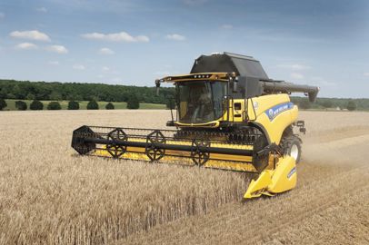 Moissonneuses-batteuses NEW HOLLAND CR 7.90 Révélation