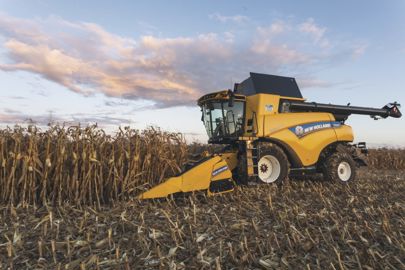 Moissonneuses-batteuses NEW HOLLAND CR 8.80 Révélation