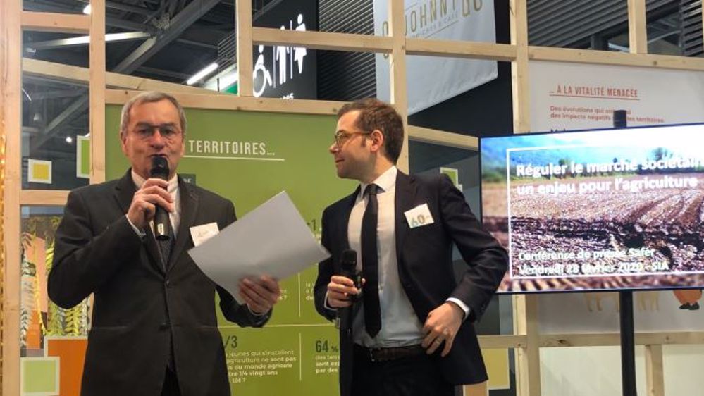 Emmanuel Hyest, président de la FNSafer, évoque les conséquences des dérives du marché sociétaire sur le modèle agricole français.