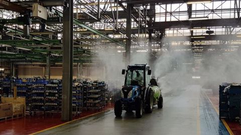 Argo Tractors a désinfecté ses usines pour être prêt à redémarrer dès que possible.