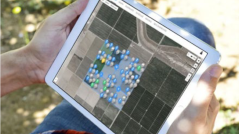Kubota investit dans la start-up américaine FarmX qui gère des capteurs et de l'intelligence artificielle pour automatiser l'irrigation des cultures.